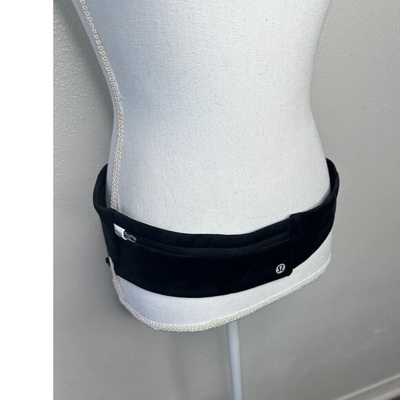 lululemon athletica Handbags - Lululemon Black Camo Waistbelt Fanny Pack